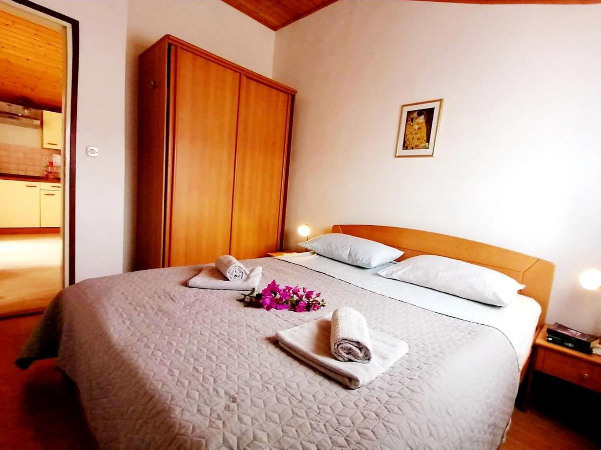 Mladen Apartment