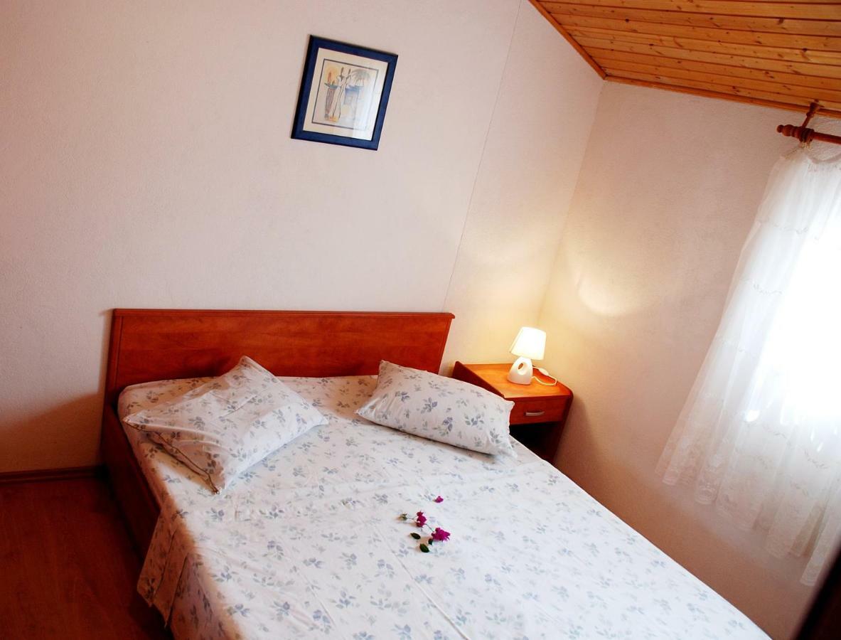 Mladen Apartment *